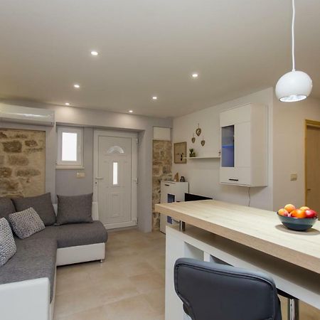 Studio Apartman "Brce" Kastela Dış mekan fotoğraf